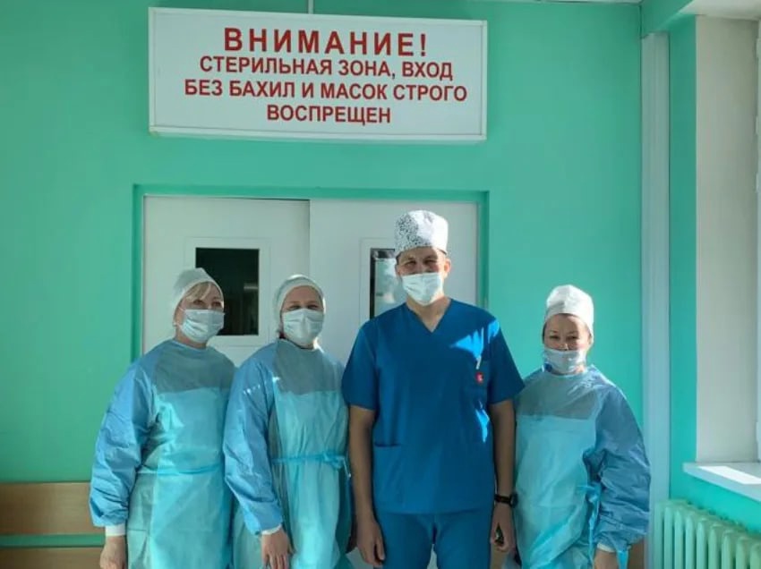 Ркб урологическое отделение казань. Валеев Руслан Фаритович РКБ. Заведующий операционным отделением. Больница в городе. Операционное отделение больницы.